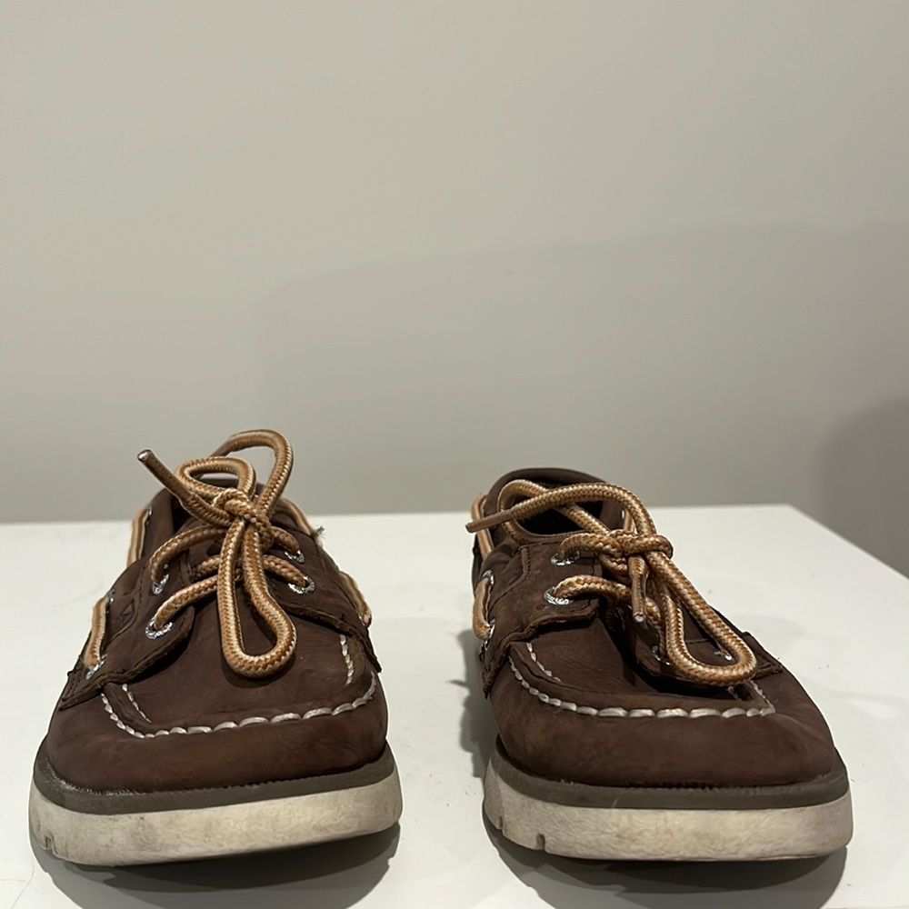 Sperry topsides